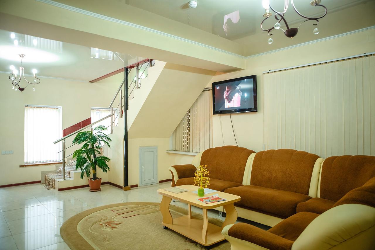 Hotel Prestizh Тараз Екстериор снимка