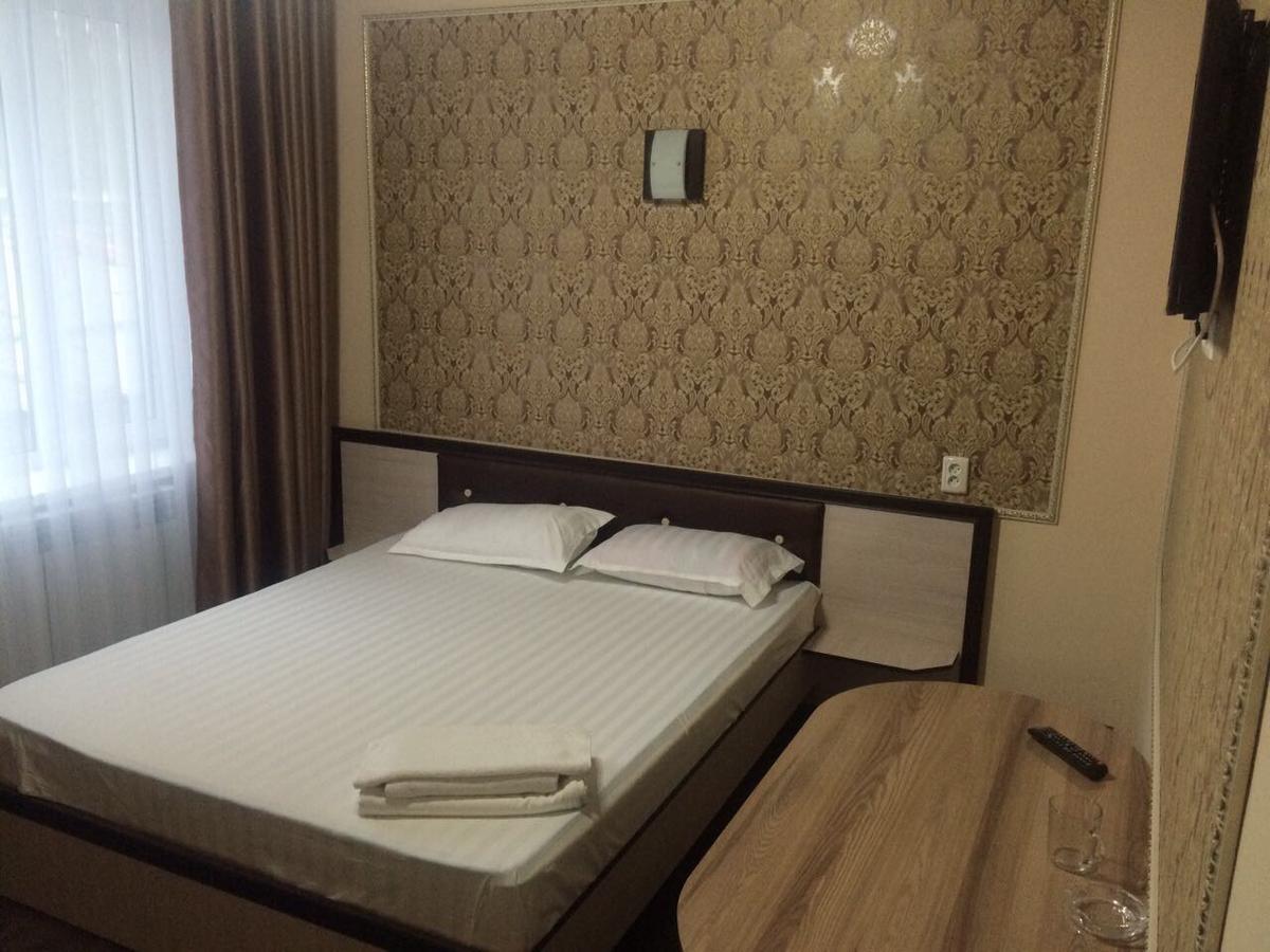 Hotel Prestizh Тараз Екстериор снимка