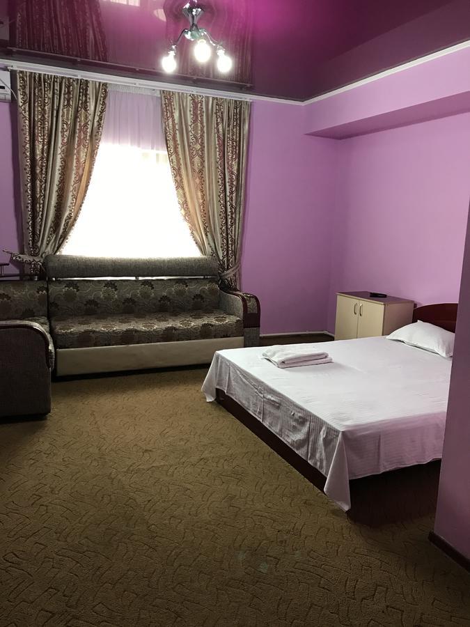 Hotel Prestizh Тараз Екстериор снимка